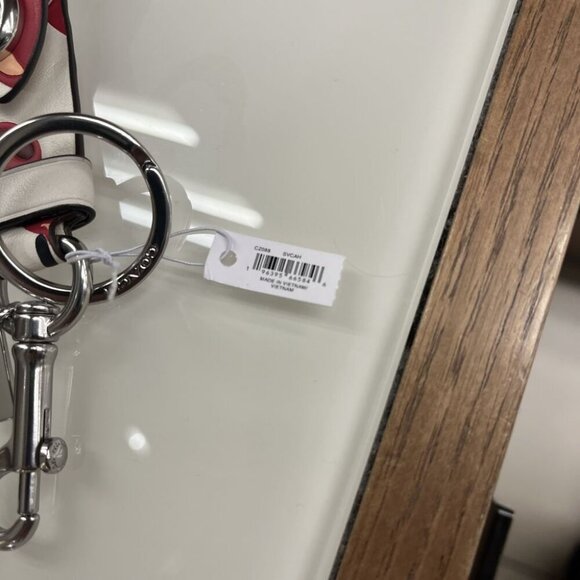 COACH TRIGGER SNAP BAG CHARM WITH CHERRY PRINT CZ088 SVCAH - Picture 5 of 5